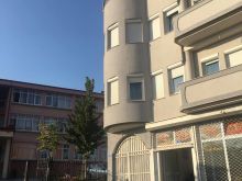Jepet me qira Lokal +depo 220m2 ne Hymje Sh.Asim Vokshi