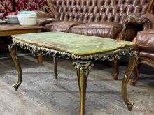 Tavoline mesore franceze stil Louis XV 1950 dru dhe oniks