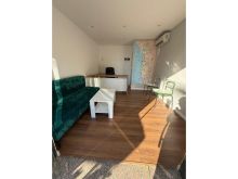 0697603180Ambient Komercial Ne Rruge Kryesore Me Qira në Pla