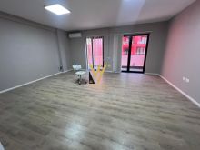 JEPET ZYRE 133 M2 ME QIRA TE FARMACIA 10, RRUGA E DIBRES 920 EURO
