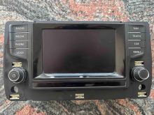 Shitet radio per golf 7 me navi dhe bluetooth