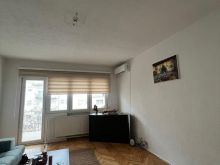 Banesë me qira 1+1 në Qendër