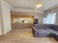 JEPET ME QERA APARTAMENT 2+1 PRANE UJËSJELLËSIT, DURRËS