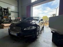 Jaguar benzin gaz mundesi nderrimi