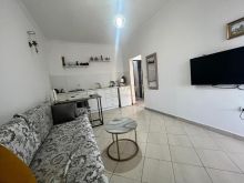 0697603180APARTAMENT 1+1 ME QIRA, PLAZH DURRES!