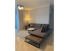 Shitet Apartament 1+1 ne Plazhin e Golemit