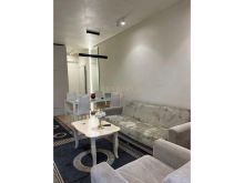 0677157705 Jepet me qera apartament 1+1 në vijë të parë me d