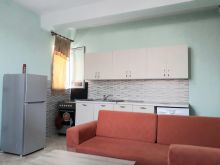 Dhoma plazhi 1+1 ,Orikum ,2500 leke nata