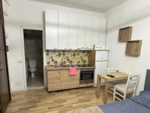 GARSONIERE ME QIRA 30 M2 XHAMLLIKU 35.000 LEKE