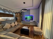 Apartament(tip penthouse) 260m ne shitje me pamje nga Tirana