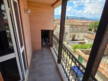 SHTËPI ME QIRA PAS KINEMA \"MORAVA\" – Flori Real Estate