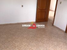 Apartament 2+1 ne shitje ne Laprake ne afersi te Spitalit Un