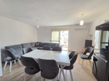 0694801150 Apartament 2+1 Në Shitje në Plazh, Durrës
