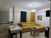 Jepet me qera Apartament 1+1