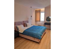 Shitet Apartament 1+1 në Lungomare, Vlorë – Me Pamje nga Det