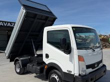 Nissan Cabstar 2012