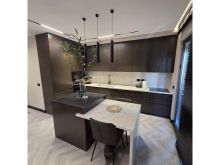 Shitet apartament luksoz 2+1+ 2 poste parkimi te perfshire t