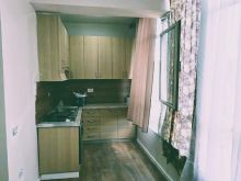 🏡 SHITET APARTAMENT 2+1 NË ASTIR – PRANË BAR ARTISTI 📍