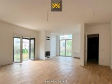 Shtëpi 300m² me #QIRA në Lagjen Royal Green Residence
