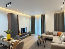 APARTAMENT 1+1 ME QERA ZOGU I ZI