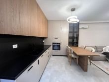 Jepet me qera 1+1+Parkim 500 € (prane Spitalit Amerikan 3)