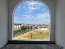 Shitet Apartament 2+1  Paskuqan Okazion: 950 €/m²