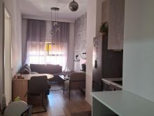 APARTAMENT ME QERA 1+1 ALI DEMI 50.000 LEKE FH-80026