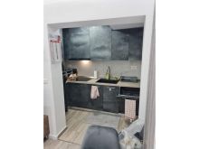 JEPET ME QIRA 2+1 PRANE \"RESTORANT DURRESI\" SUN142483