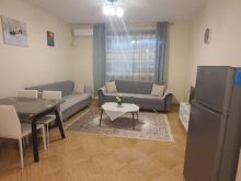 Jepet me Qira Apartament 2+1 tek Rruga e Kosovarëve
