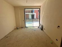 SHITET APARTAMENT 1+1 + VERANDË, Tulipan Residenc prane Teg