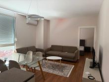✨ APARTAMENT 2+1 ME QIRA – RRUGA E BARRIKADAVE ✨