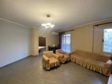 Apartament 1+1 per Qira , rruga Peti