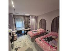 Shitet apartament luksoz 2+1+ 2 poste parkimi te perfshire t