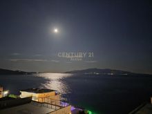 0683005058 Apartament Ekskluziv në Vijë të Parë me Detin