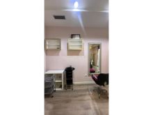 0697603180Parukeri 3+1 e Gatshme për Punë me Qera të Rrota e