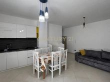 Shitet apartament 2+1 ne hyrje te Freskut!