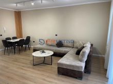 Apartament modern 1+1 me parkim te Rruge e Kosovarve.