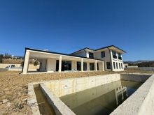 🏡 **Vilë për Shitje – Valles Viridi Residence, TEG**