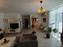 APARTAMENT 2+1 Me Qira PRANE ISH EKSPOZITES