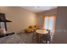 Apartament i mobiluar 1+1 në shitje në Golem, Mali i Robit,