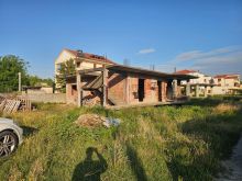 🏡 SHITET SHTËPI PRIVATE NË FAZË KARABINA – RRUGA E UNAZËS,
