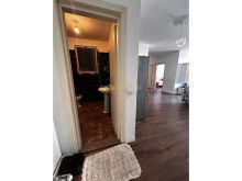 Apartament 2+1+2 në shitje pran Tregut Industrial.0693150128