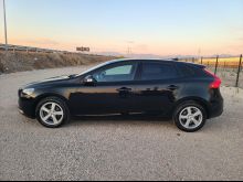 volvo v.40 2018 manual 200 naft