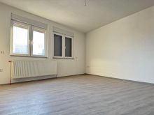 Banesë mbrapa Kishes me 2 Dhoma Gjumi