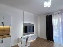 JEPET ME QIRA APARTAMENT 2+1 ME VERANDË – PASKUQAN