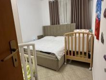 🏡 Shitet Apartament 1+1 – Kombinat