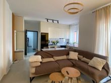 JEPET ME QIRA APARTAMENT 2+1+2 – PAZARI I RI