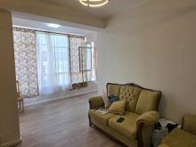SHITET APARTAMENT 2+1 – ASTIR, PRANË BAR ARTISTI