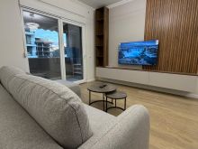 🏡 Jepet me Qira Apartament 1+1 tek Komuna e Parisit – 800€