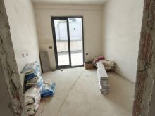 Apartament 3+1+2 + Verandë për shitje 📍